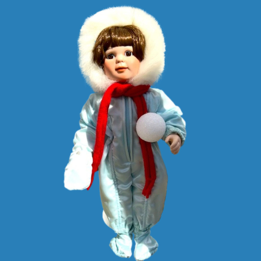 Sweet, “Winter Angel” Porcelain Doll From The Hamilton Collection 1991 In Box